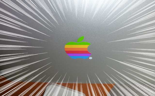 MacBookAirにAppleのシール貼りましたっ!MacBookAirとゆーより、Macintosh BookAir とか呼びたくなる…(は?w)